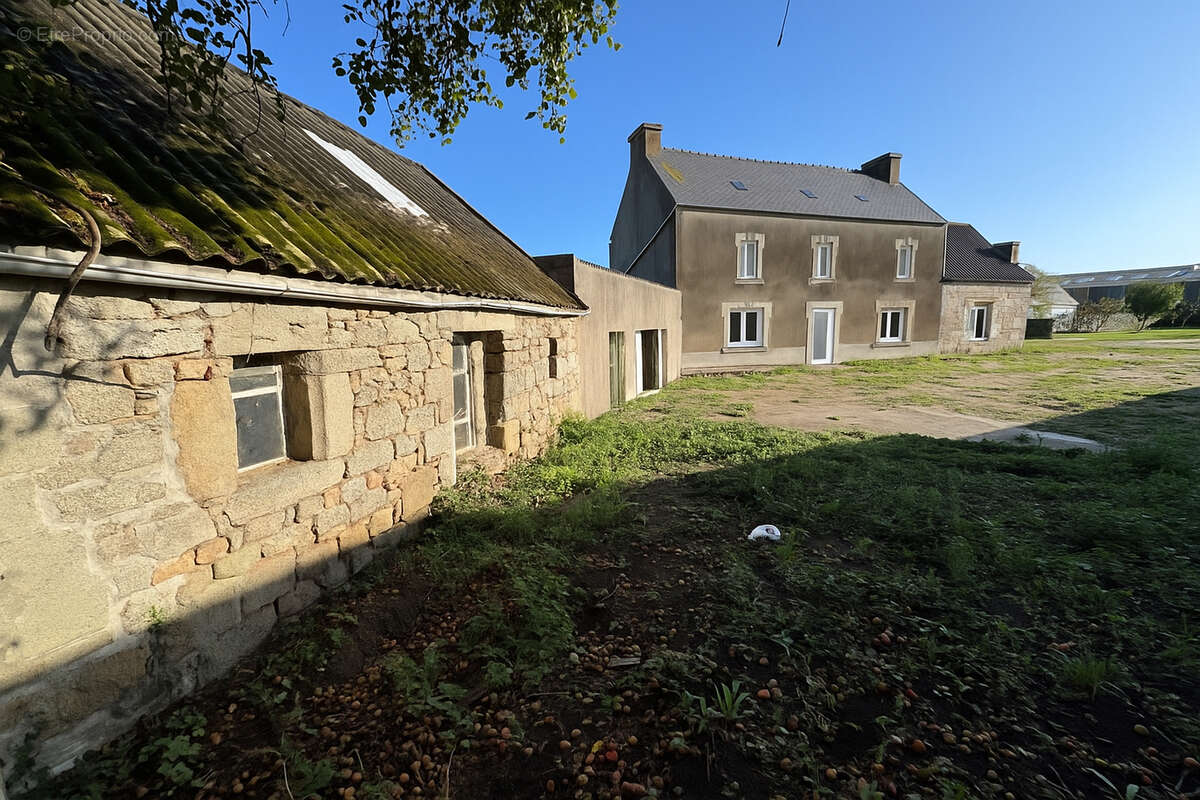 Maison à CLEDER