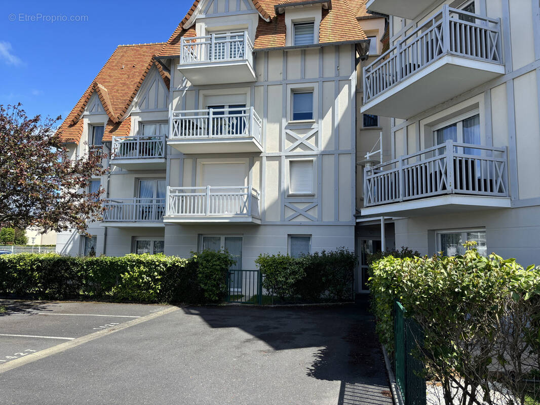 Appartement à COURSEULLES-SUR-MER