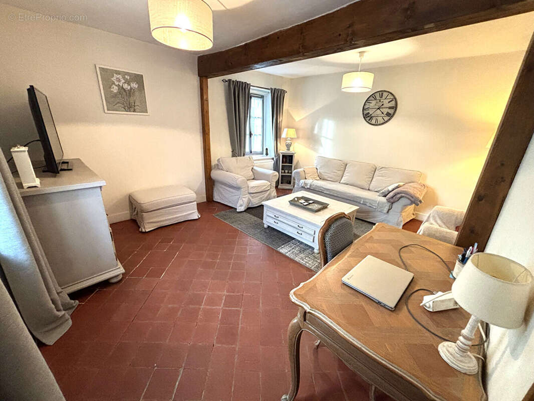 Maison à SAINTE-GENEVIEVE