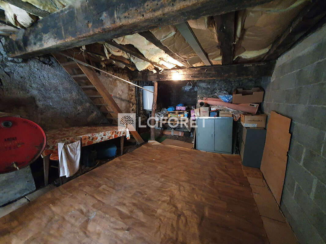 Maison à SAINT-FLOUR