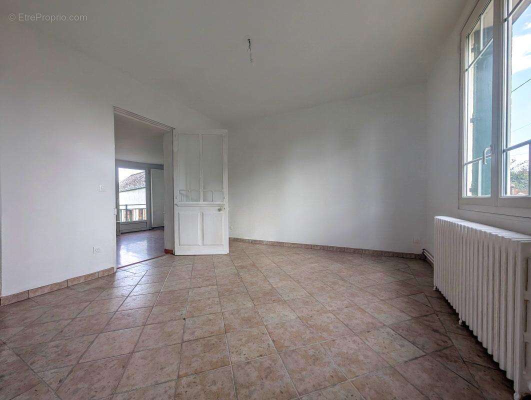 Maison de caractère rénovée avec jardin - photo 4