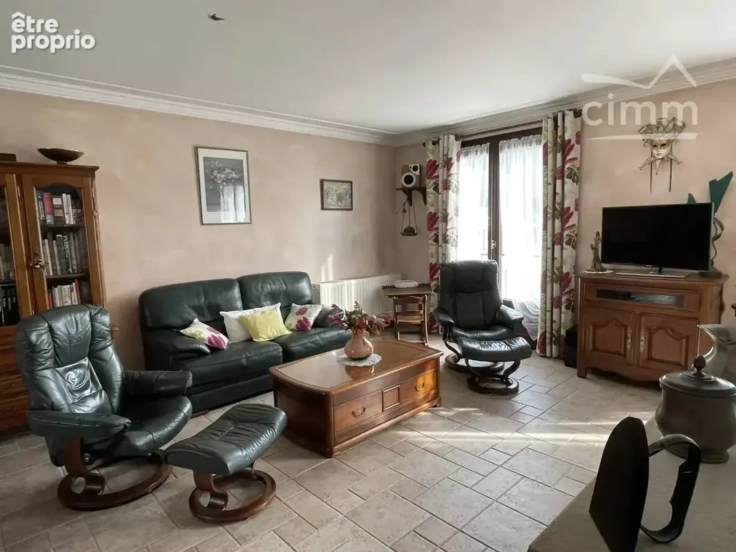 Emplacement privilégié pour cette maison de plain-pied avec jardin et sous-sol total - photo 4