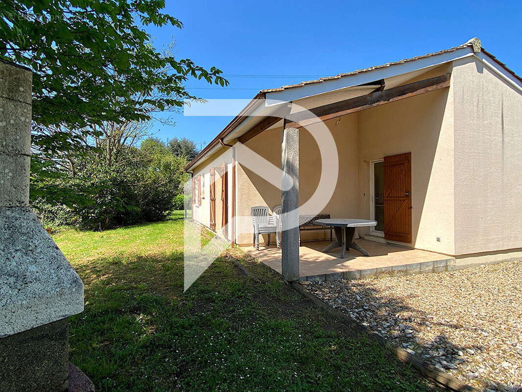 Maison à SAINT-SEURIN-SUR-L'ISLE