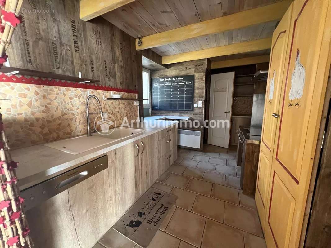 Maison à SAINT-ASTIER