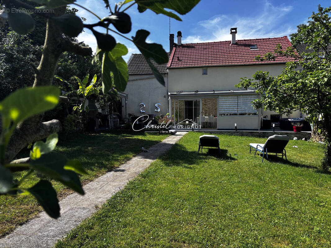 Maison à CHALIFERT