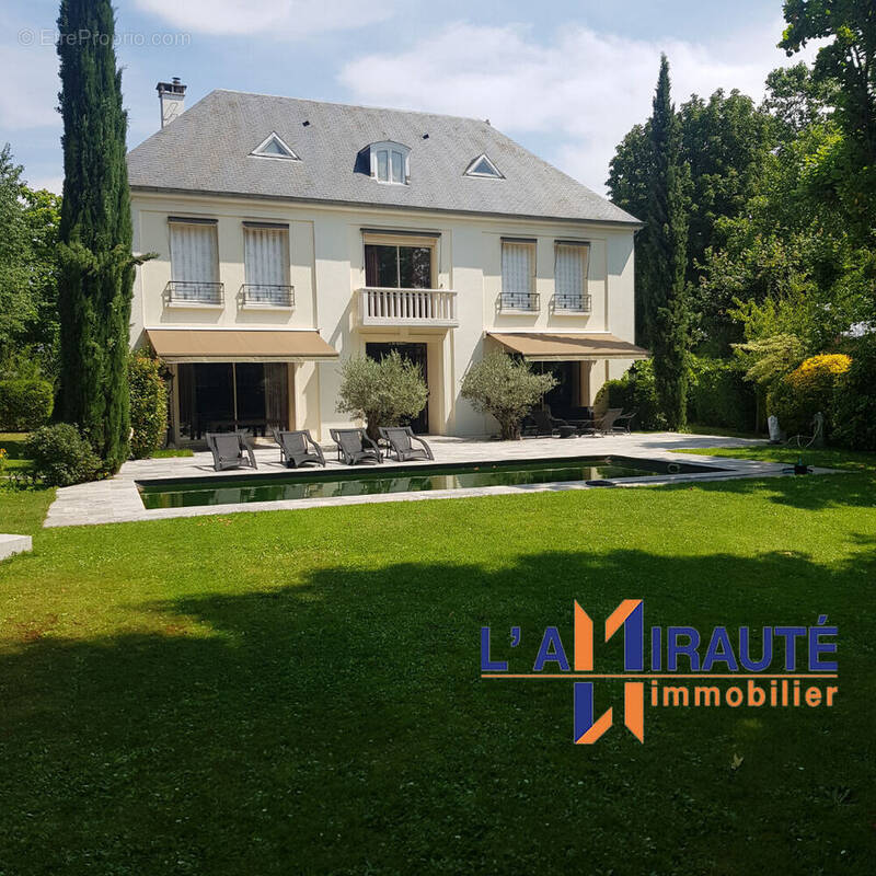 Maison à MAISONS-LAFFITTE
