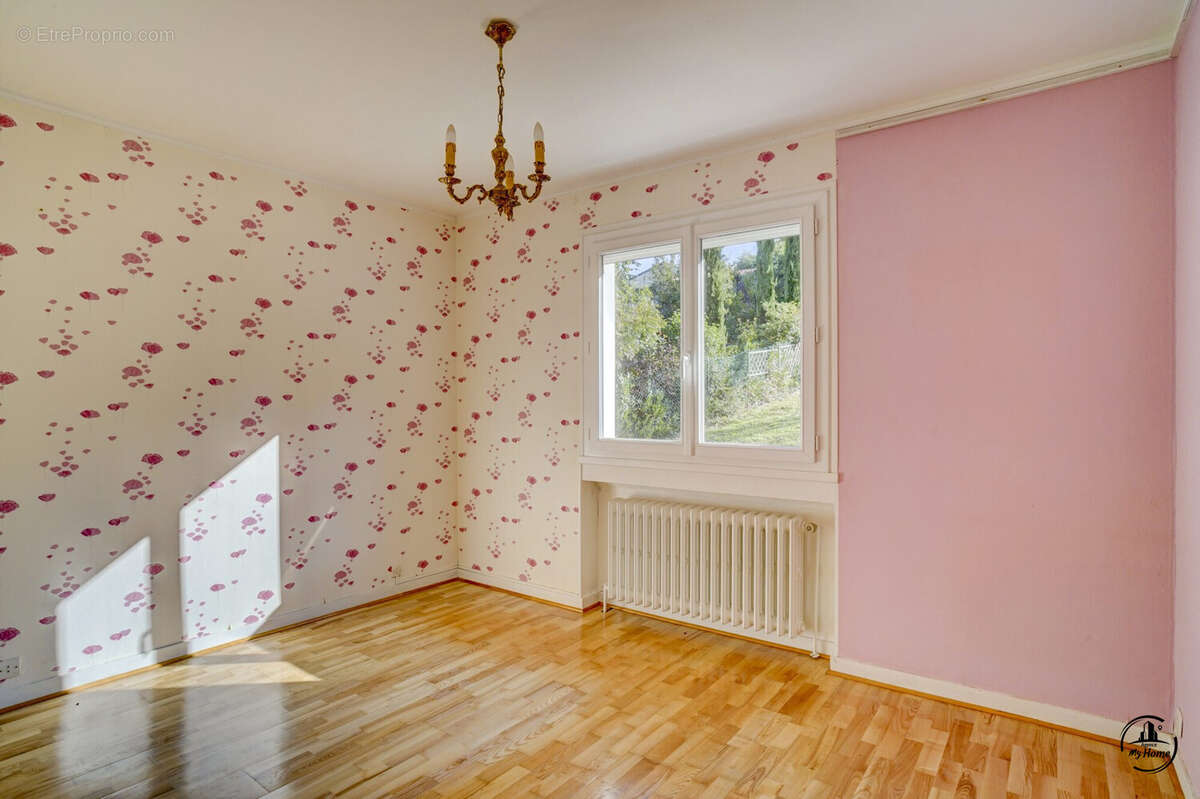 Maison à SAINT-PAUL-EN-CORNILLON