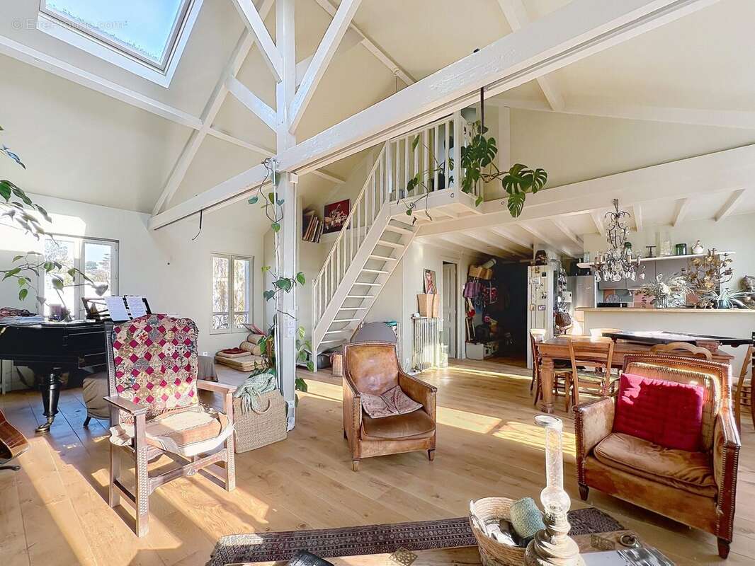 Appartement à GARCHES