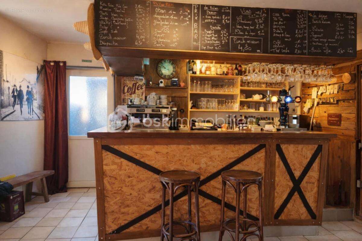 Commerce à SAINT-PIERRE-DES-NIDS