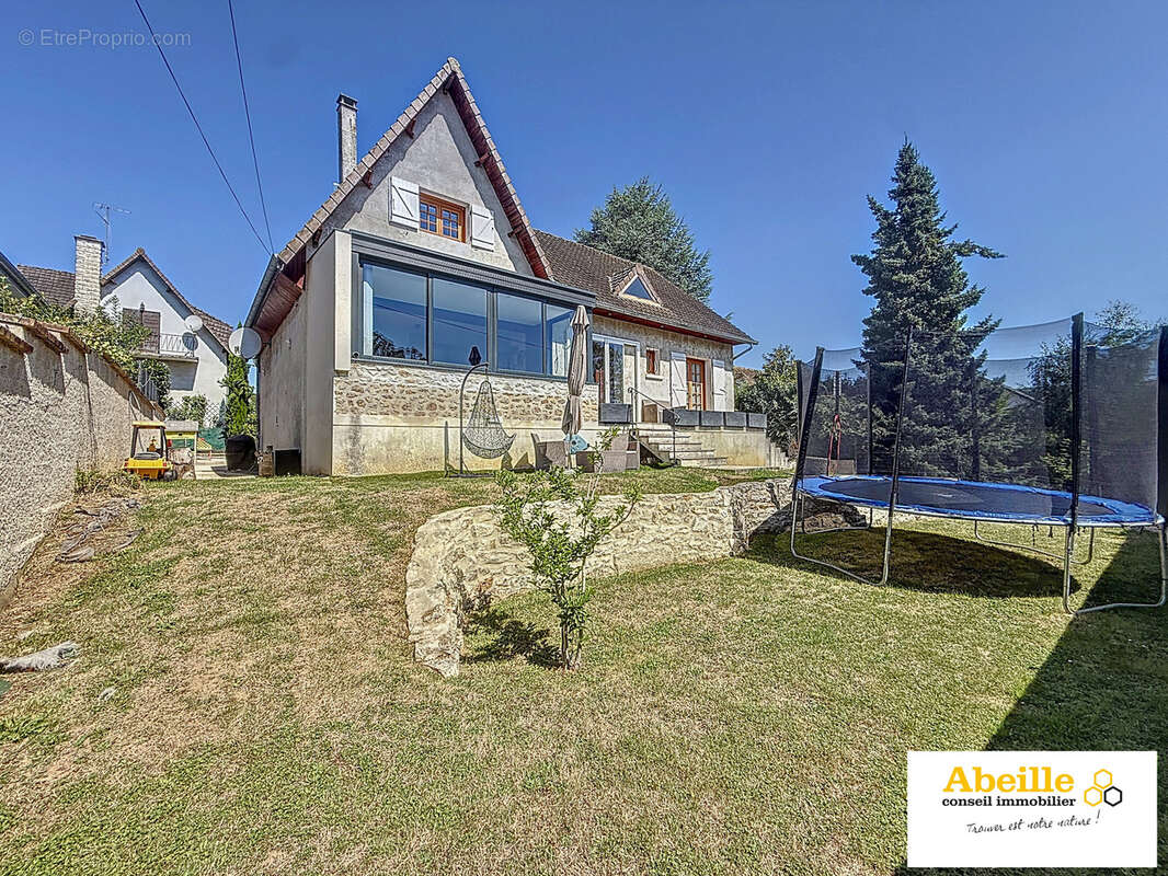 Maison à SAINT-CHERON