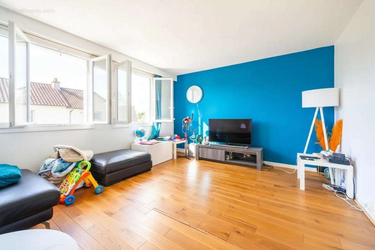 Maison à PLAISIR