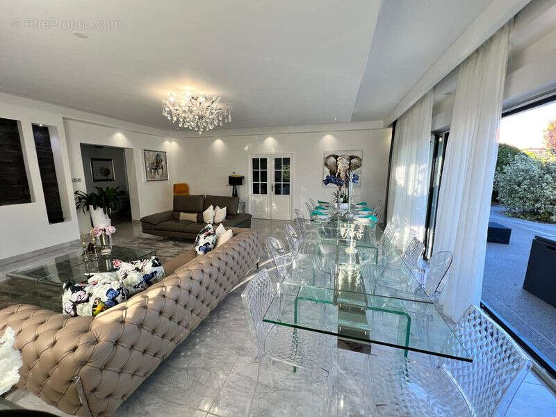 Maison à DOGNEVILLE