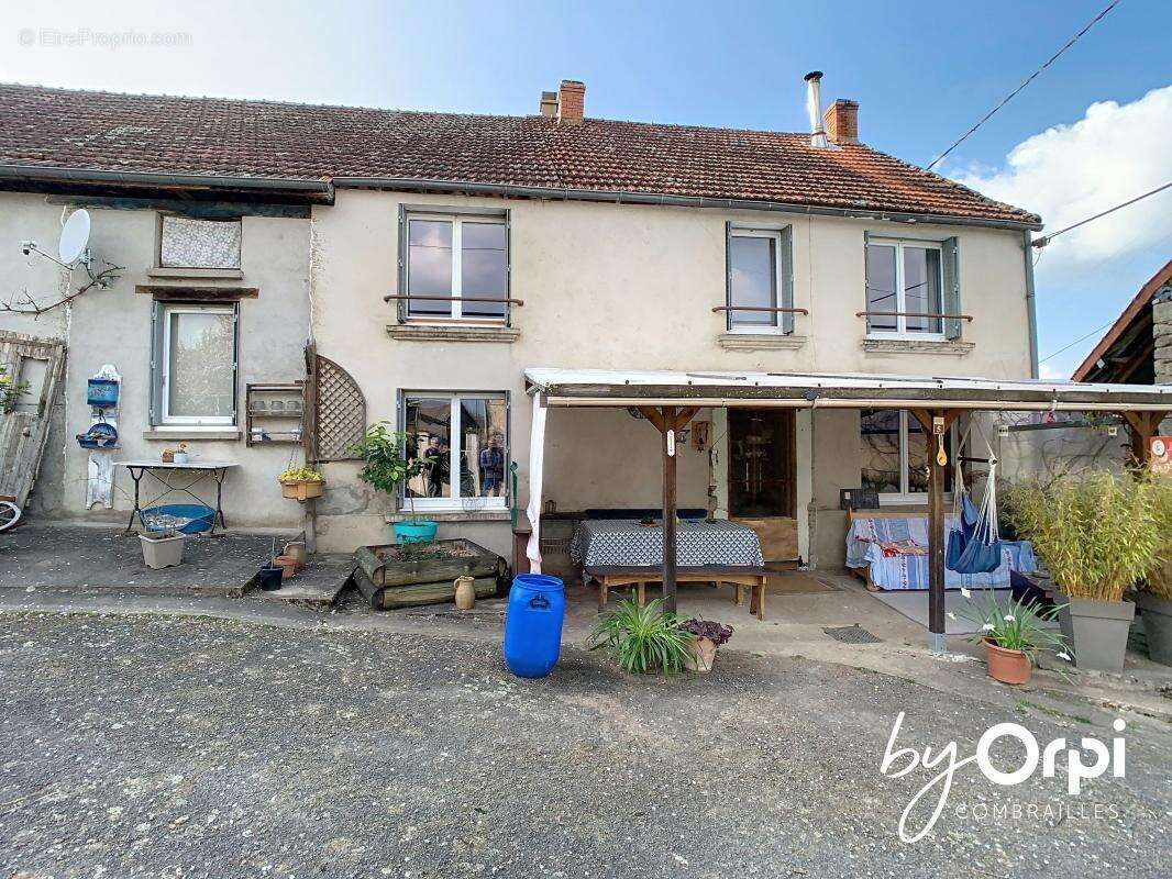 Maison à CHATEAU-SUR-CHER