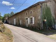 Maison à SAINT-BARTHELEMY-DE-BUSSIERE