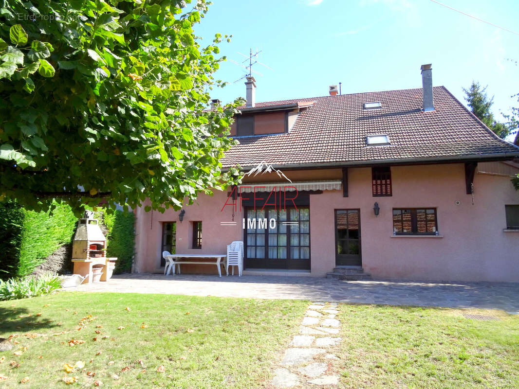 Maison à FEIGERES