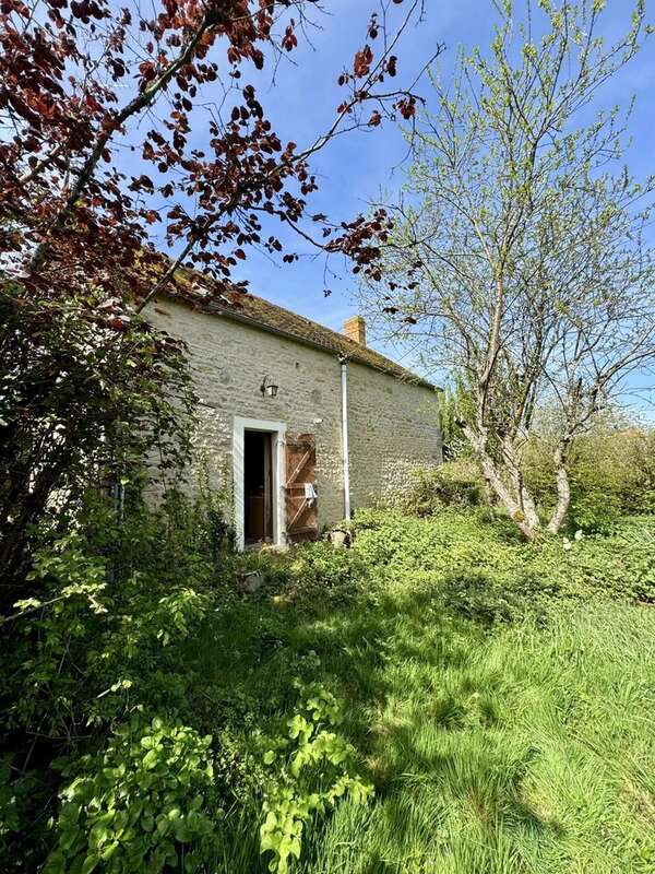 Appartement à NEUILLY-LE-BISSON