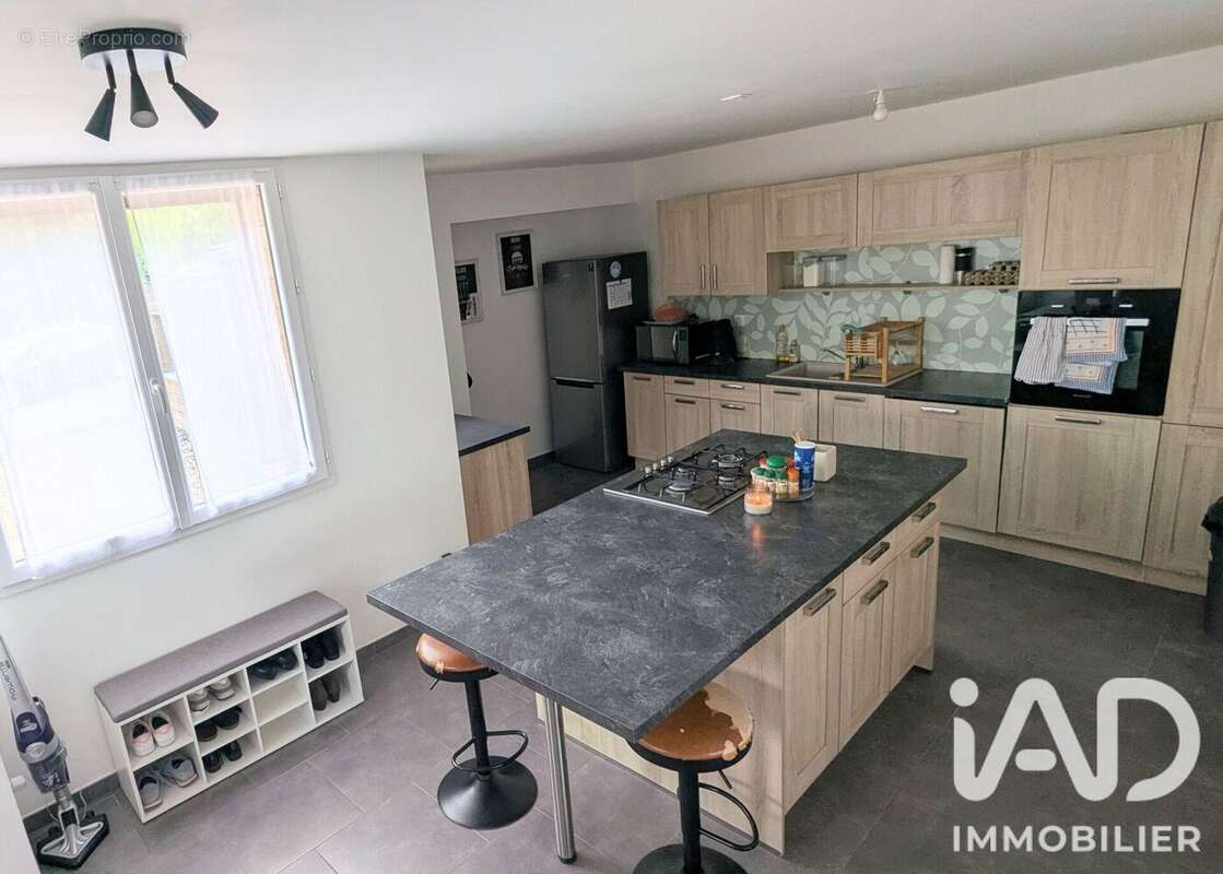 Maison 155 m² à Beautor  - photo 2