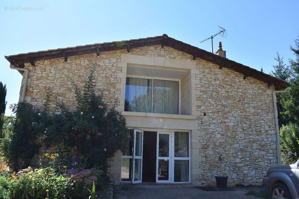 Maison à ROUFFIGNAC-SAINT-CERNIN-DE-REILHAC