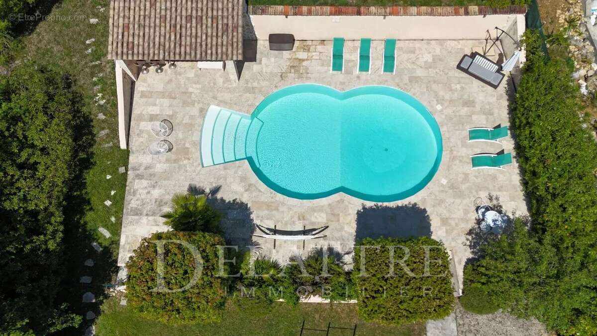 Maison à LE BAR-SUR-LOUP