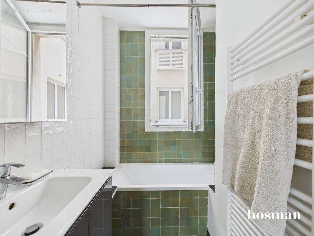 Appartement à PARIS-19E