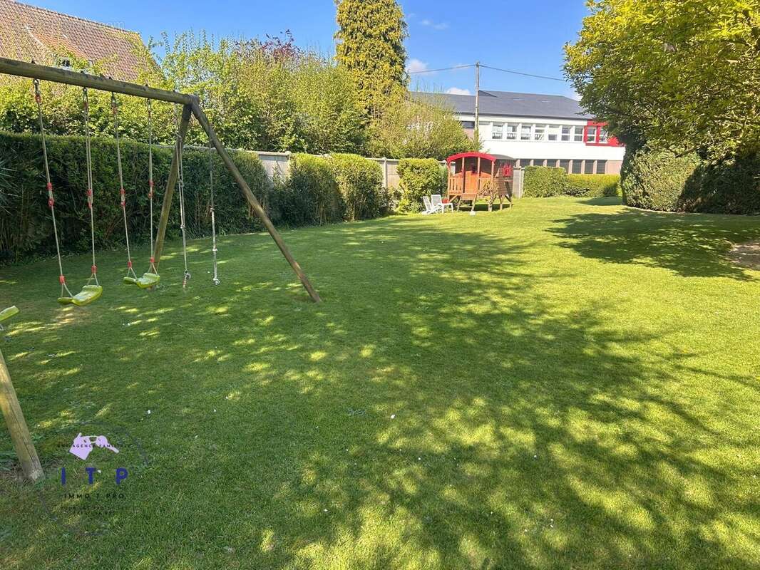 Jardin arrière - Maison à SAINT-OUEN-DU-TILLEUL