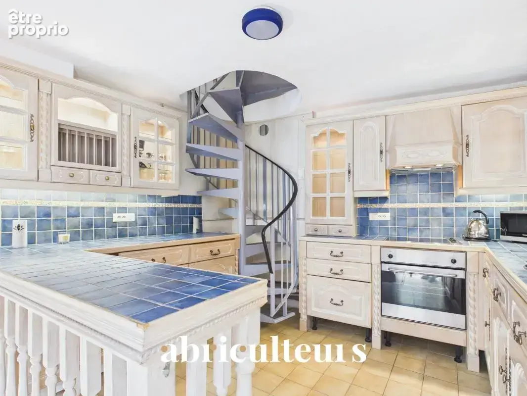 Maison de village - Rentabilité brute 7,0 % en vente à Callian (83440) - photo 5