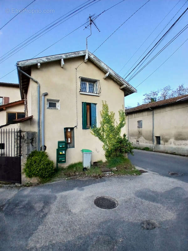 Maison à THURINS