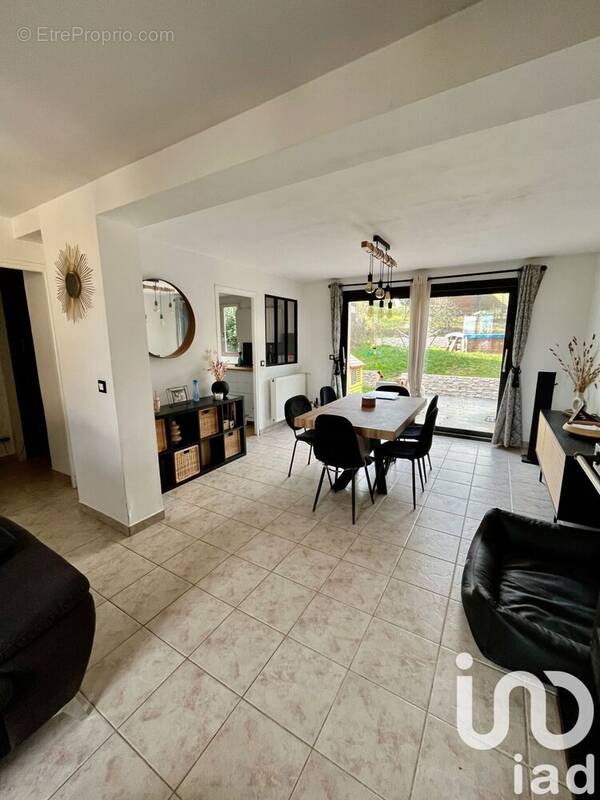 Photo 1 - Maison à MONTLHERY