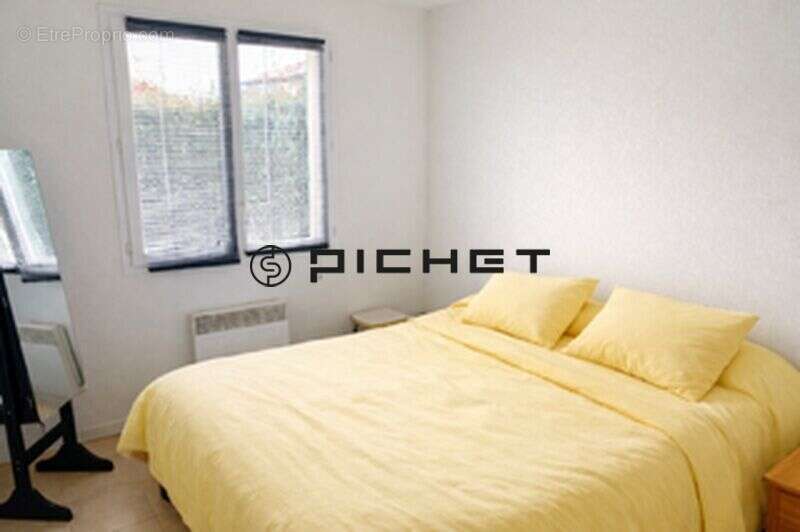 Appartement à ANGRESSE