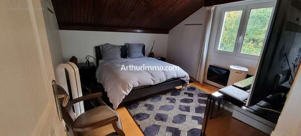 Maison à LIMEIL-BREVANNES