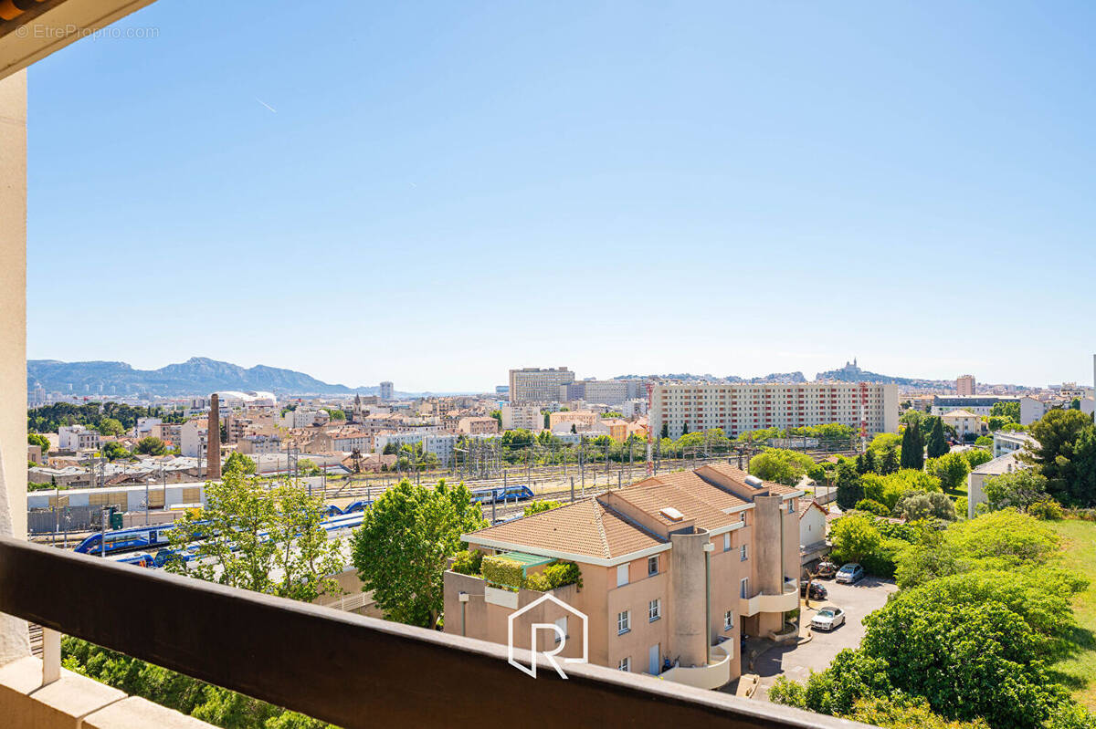 Appartement à MARSEILLE-12E
