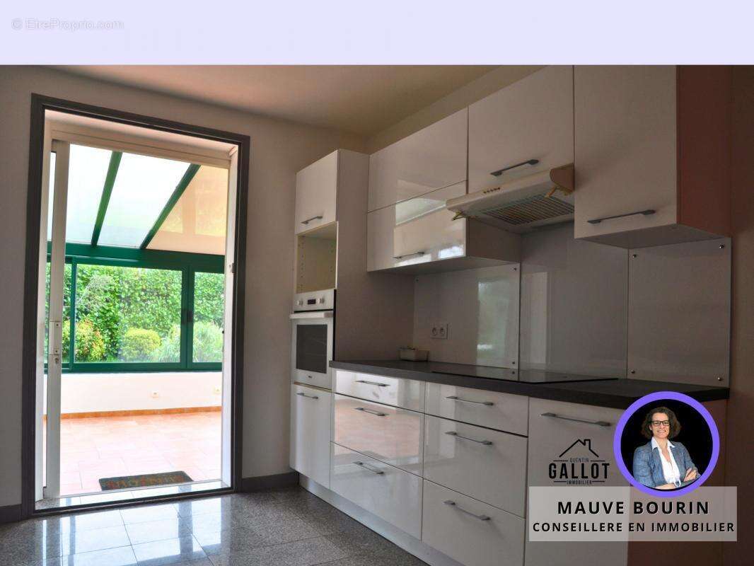 Maison à LOCQUELTAS