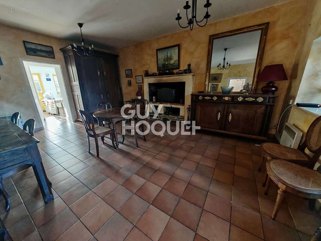 Maison à DOL-DE-BRETAGNE