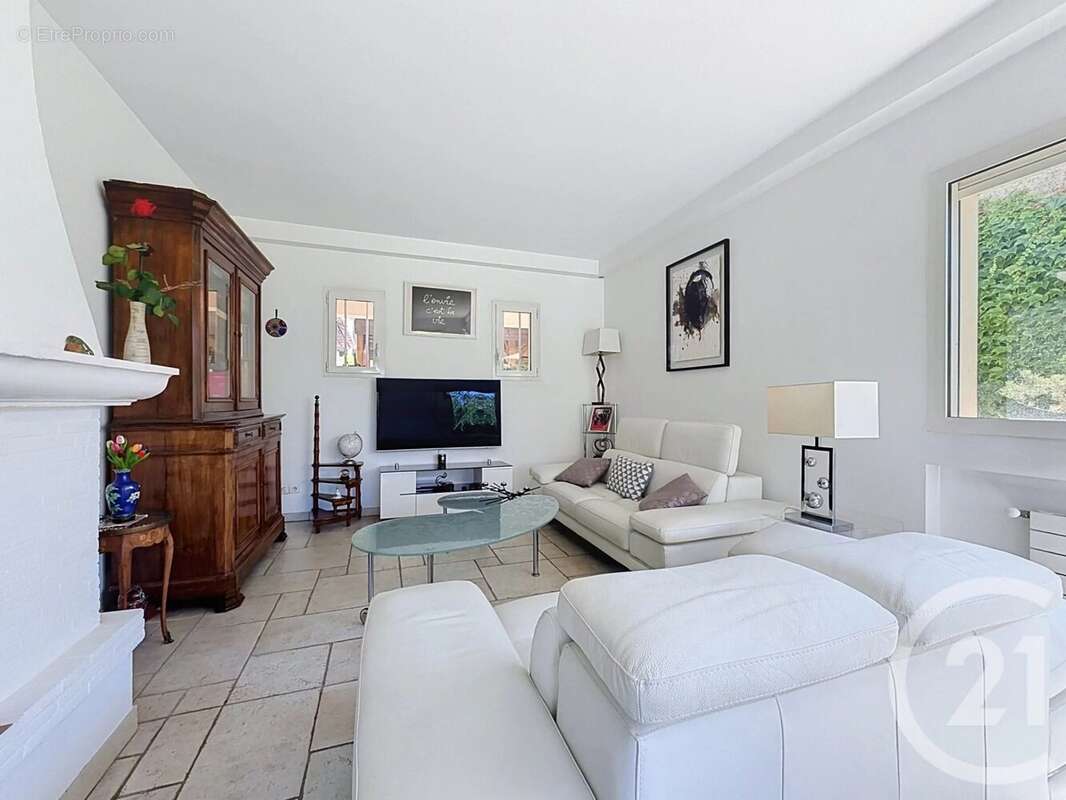 Maison 138 m² à Mouans-Sartoux  - photo 9