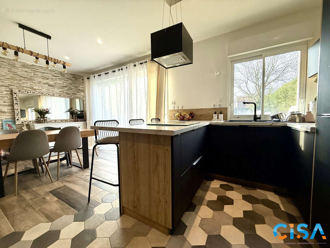 Maison à NEUILLY-EN-THELLE