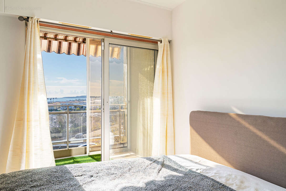 Appartement à VILLENEUVE-LOUBET