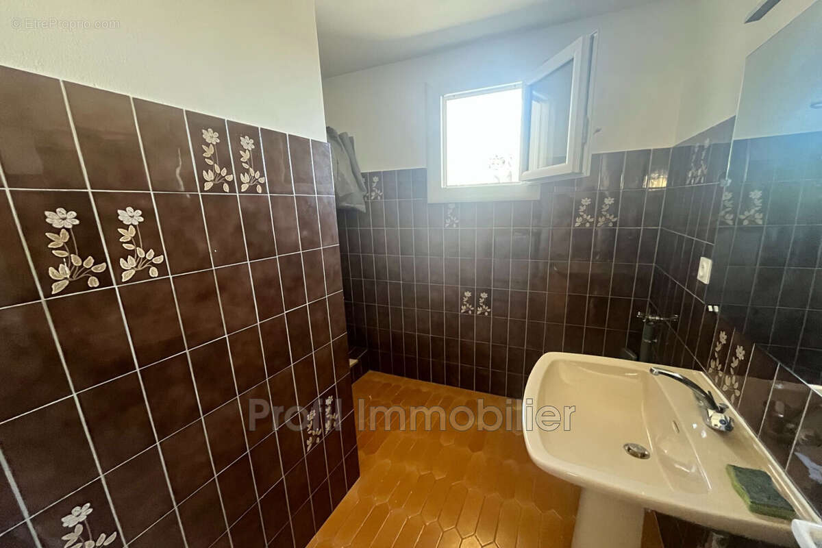 Maison 140 m² à Marsillargues  - photo 7