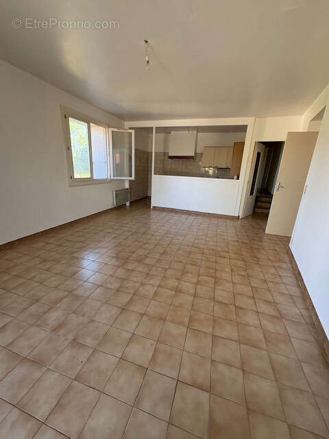 Appartement à SAINT-CHRISTOL-LES-ALES