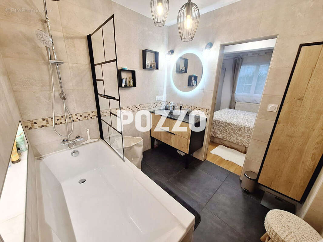 Maison à GRENTHEVILLE