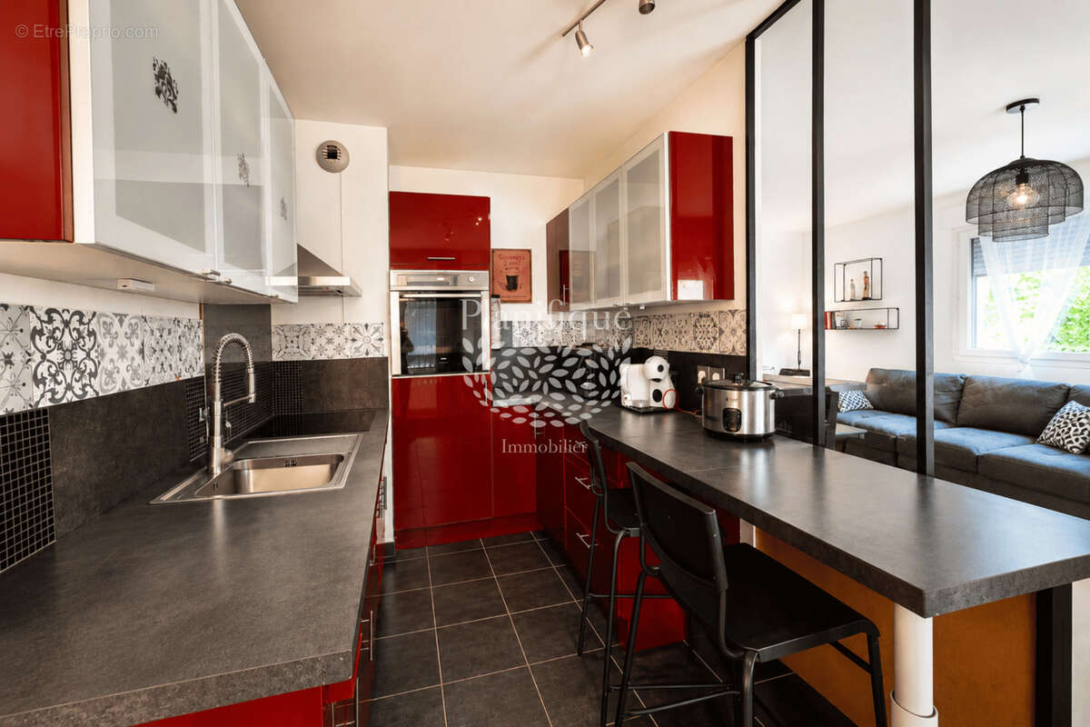 Saint Julien en Genevois   Élégant appartement T4 en rez de chaussée - photo 4