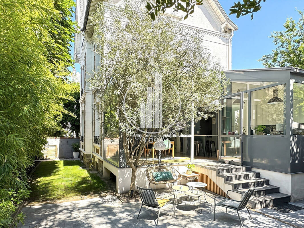 Maison à BOIS-COLOMBES