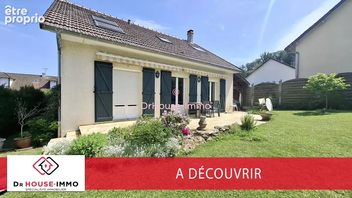 Maison à SAINT-ARNOULT-EN-YVELINES