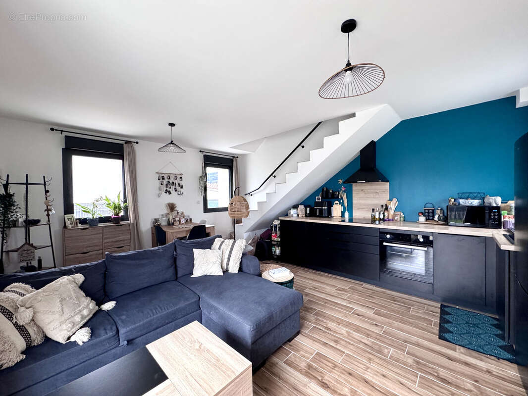 Maison à SAINT-CLAIR-DU-RHONE