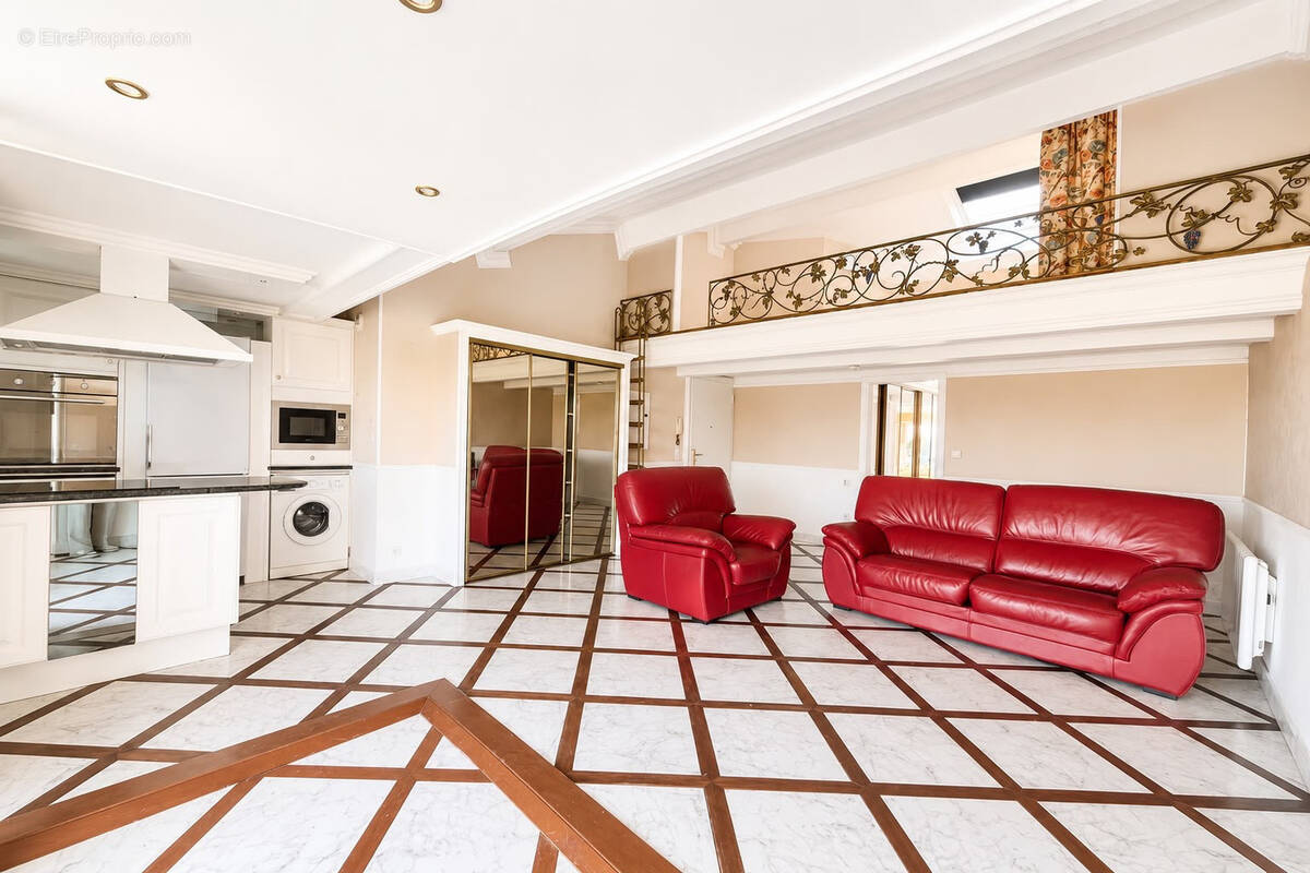 Appartement à BAGES
