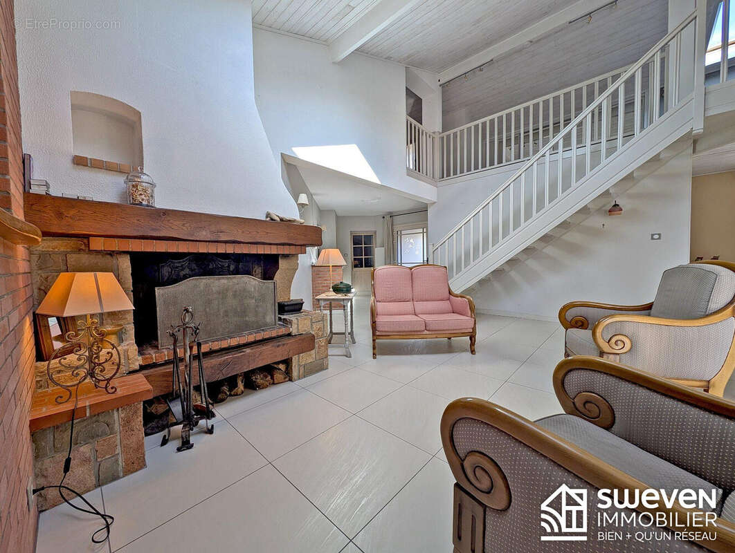 Maison 161 m² à Labarthe-Sur-Leze  - photo 2