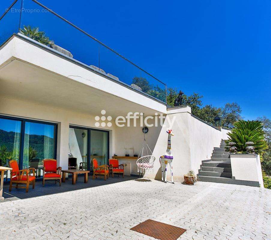 Maison à LES ADRETS-DE-L'ESTEREL