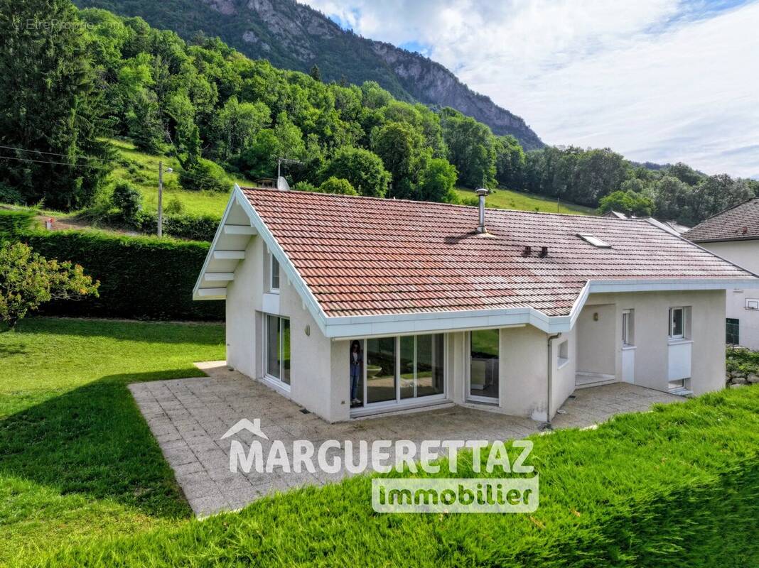 Maison à THYEZ