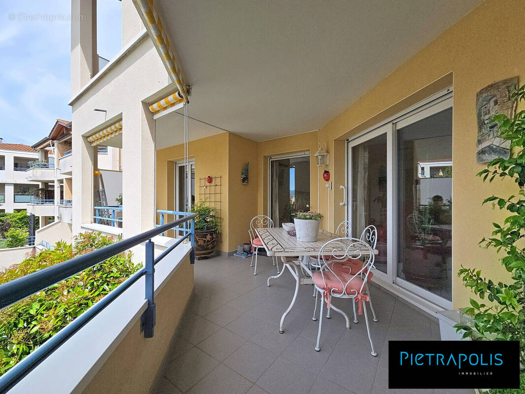 Appartement à VOURLES