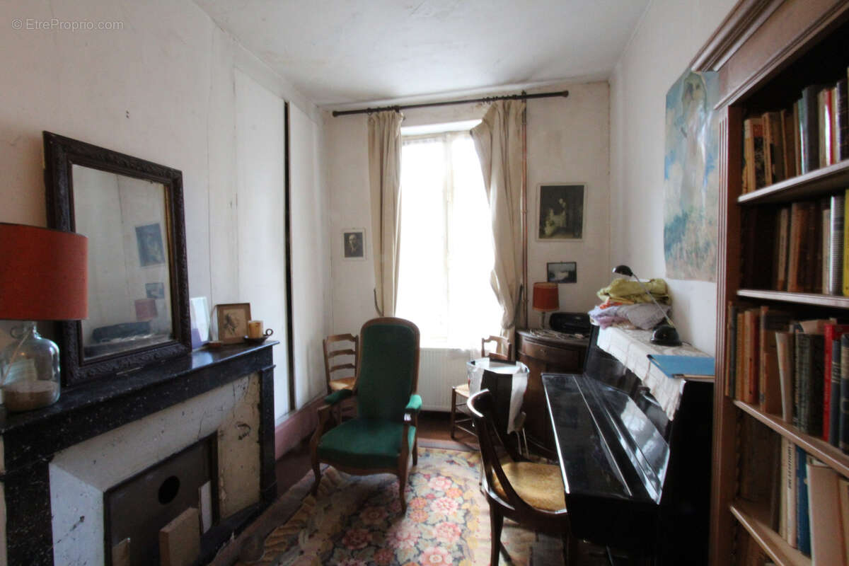 Maison à LA CHARITE-SUR-LOIRE