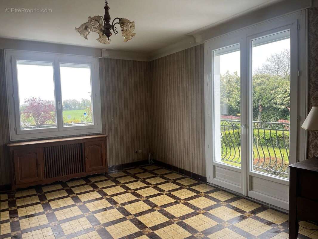 Maison à MARZY